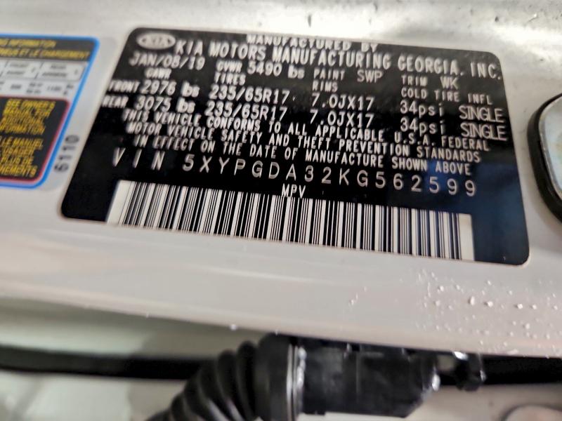 Фото 14 - KIA SORENTO