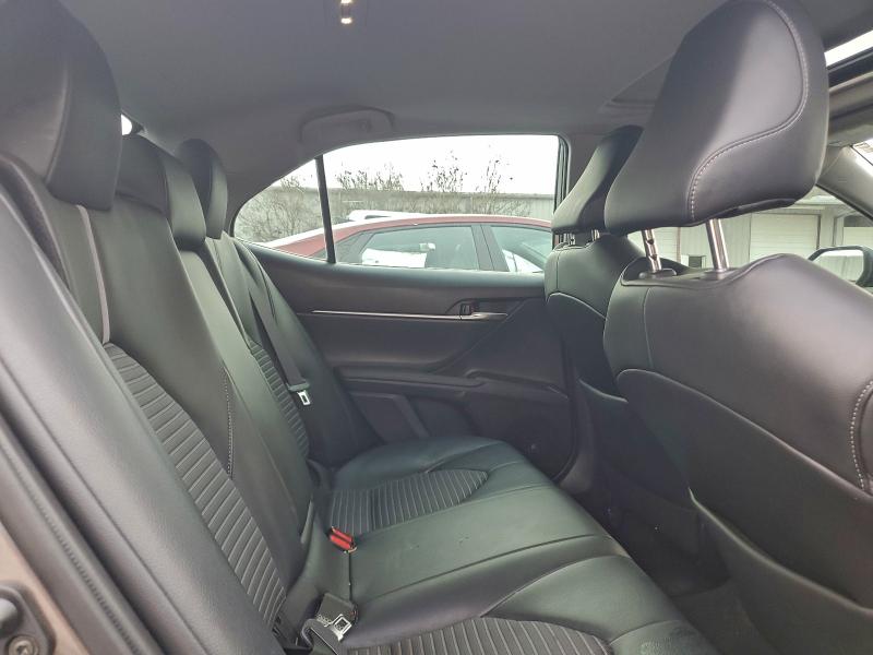 Фото 10 - TOYOTA CAMRY