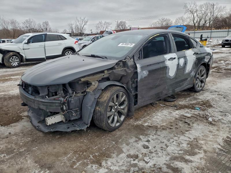 Фото 1 - CHRYSLER 200