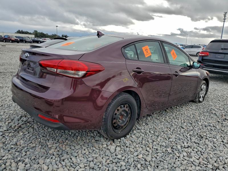 Фото 3 - KIA FORTE