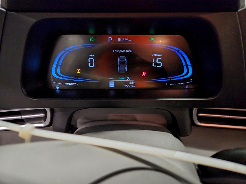 Фото 9 - HYUNDAI ELANTRA