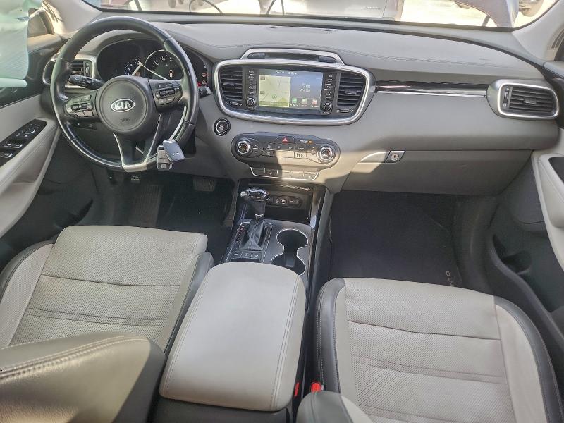 Фото 8 - KIA SORENTO