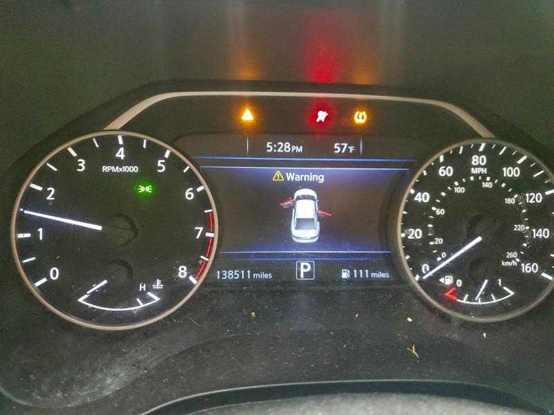 Фото 9 - NISSAN MAXIMA