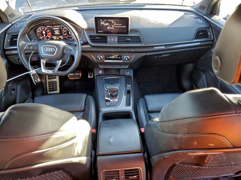 Фото 8 - AUDI SQ5