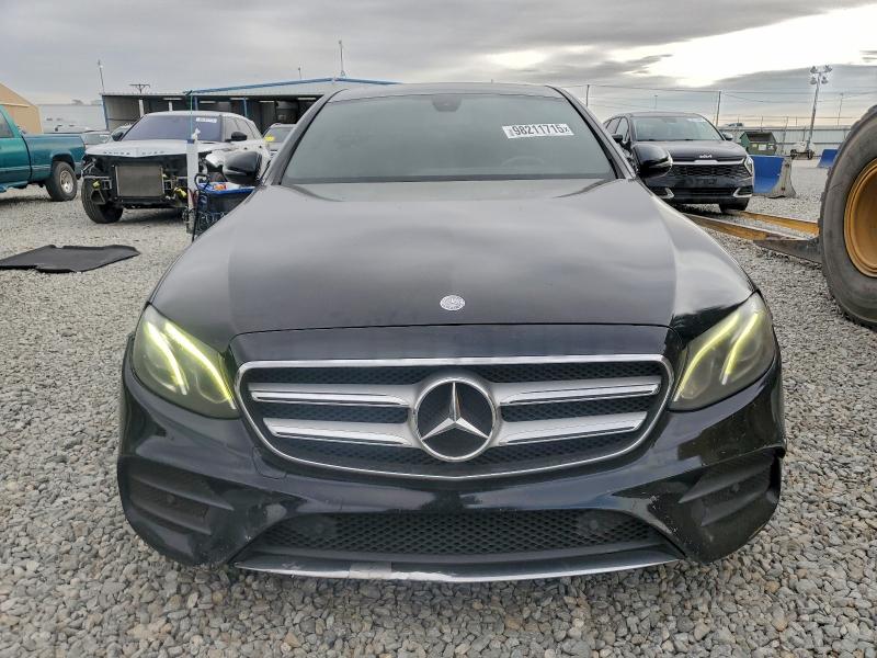 Фото 5 - MERCEDES-BENZ E-CLASS