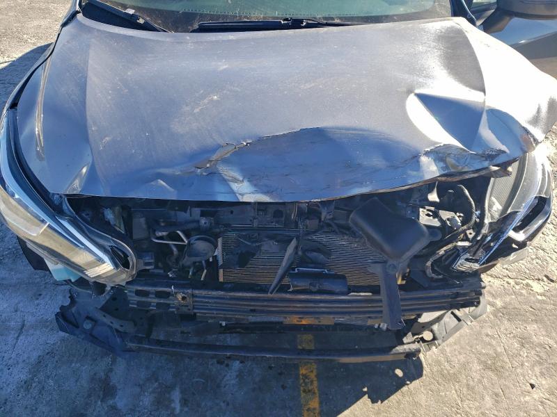 Фото 11 - NISSAN VERSA