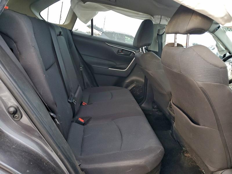 Фото 11 - TOYOTA RAV4