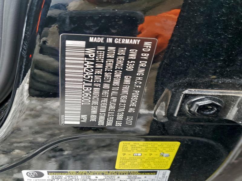 Фото 14 - PORSCHE MACAN