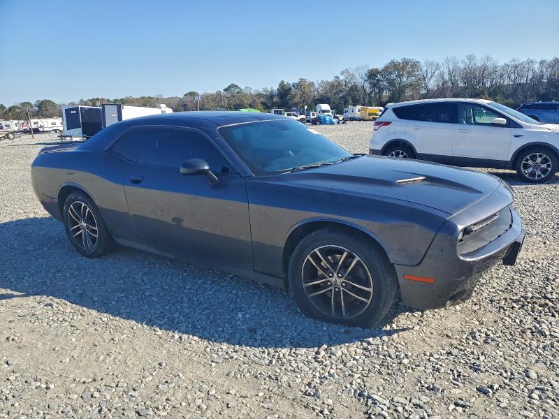 Фото 4 - DODGE CHALLENGER