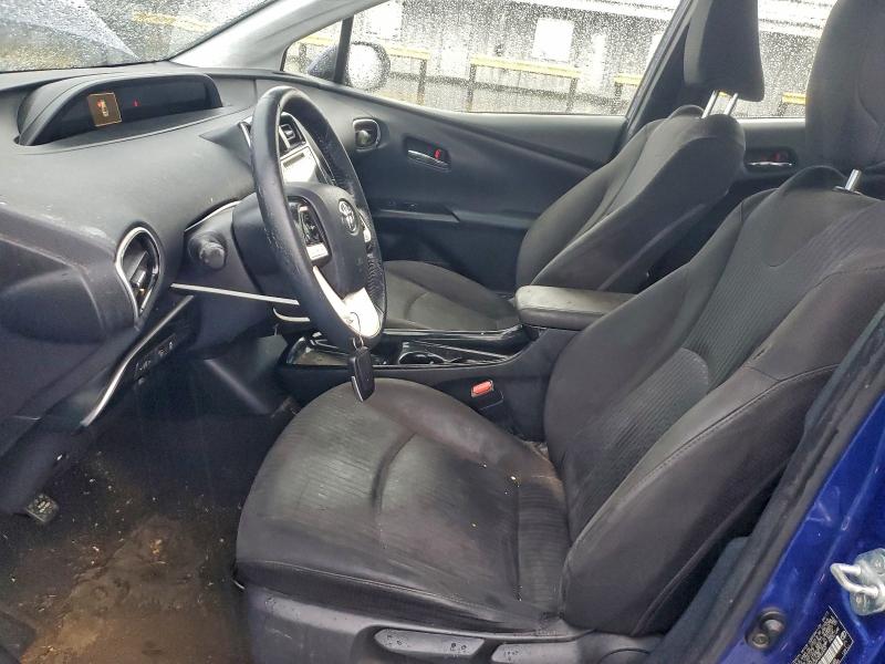 Фото 7 - TOYOTA PRIUS