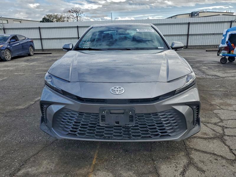 Фото 5 - TOYOTA CAMRY