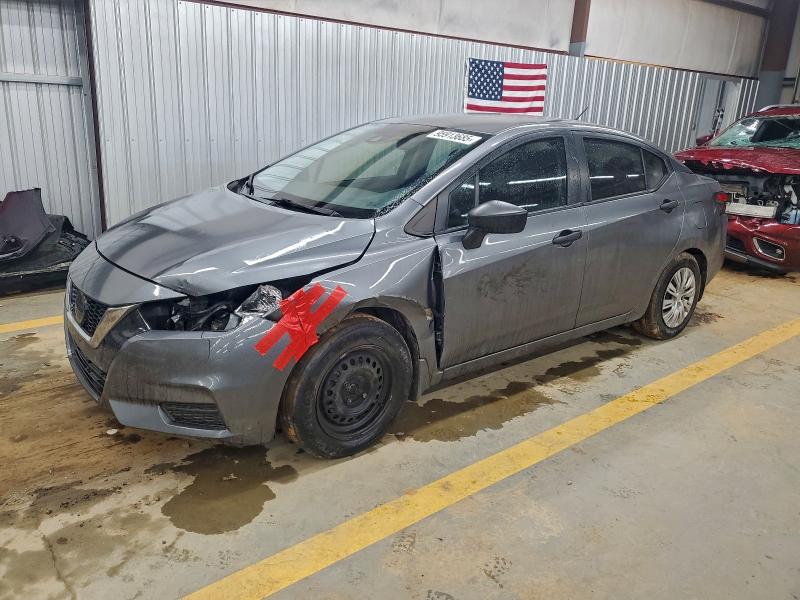 Фото 1 - NISSAN VERSA