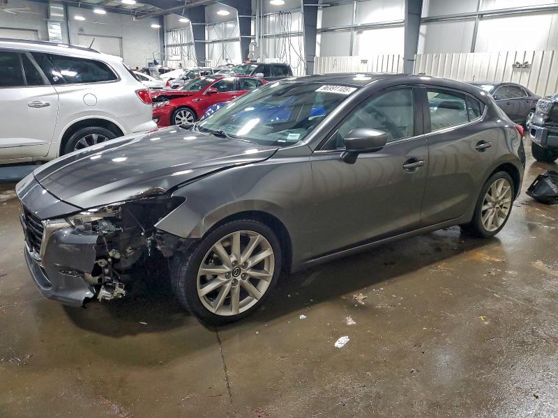 Фото 1 - MAZDA 3