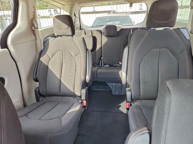 Фото 10 - CHRYSLER PACIFICA