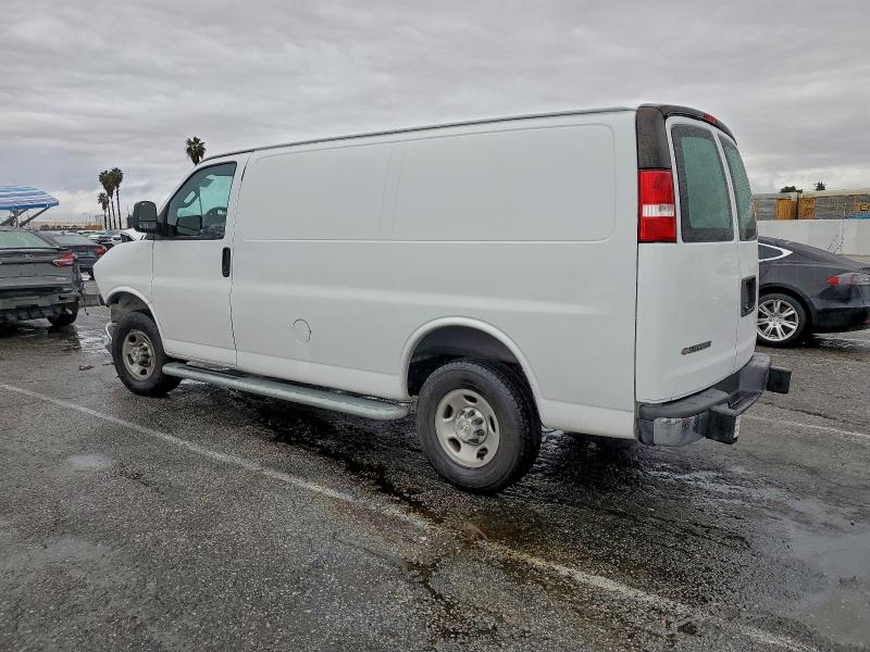 Фото 2 - CHEVROLET EXPRESS