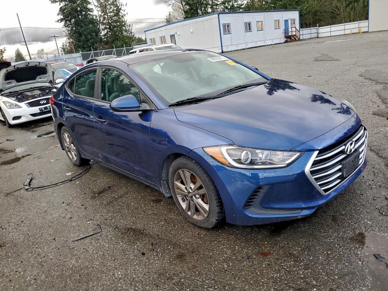 Фото 4 - HYUNDAI ELANTRA