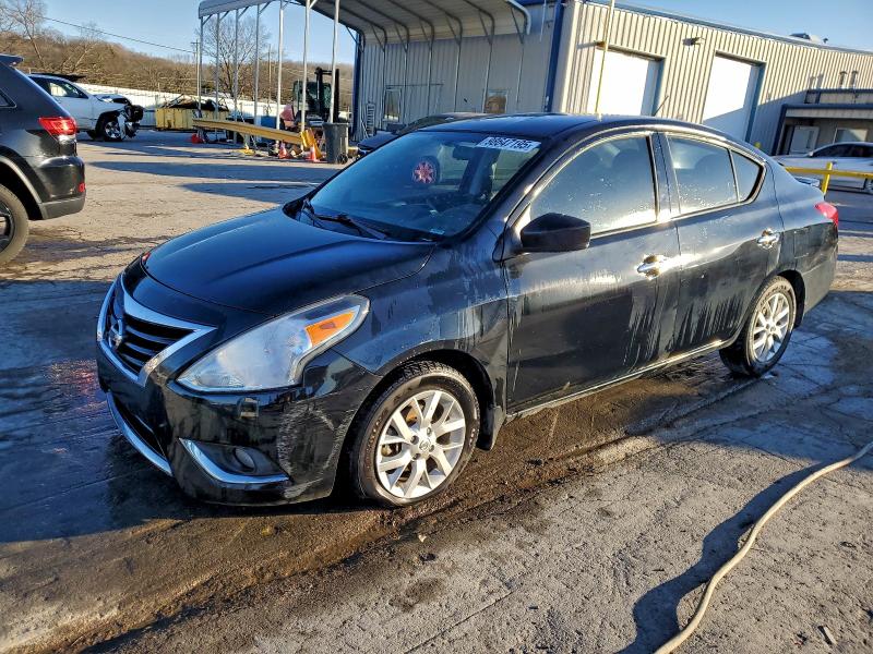 Фото 1 - NISSAN VERSA