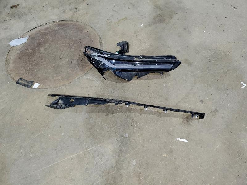 Фото 12 - CHEVROLET BOLT