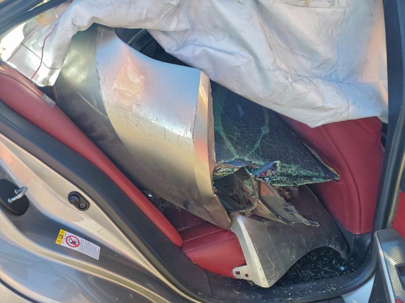 Фото 10 - LEXUS IS