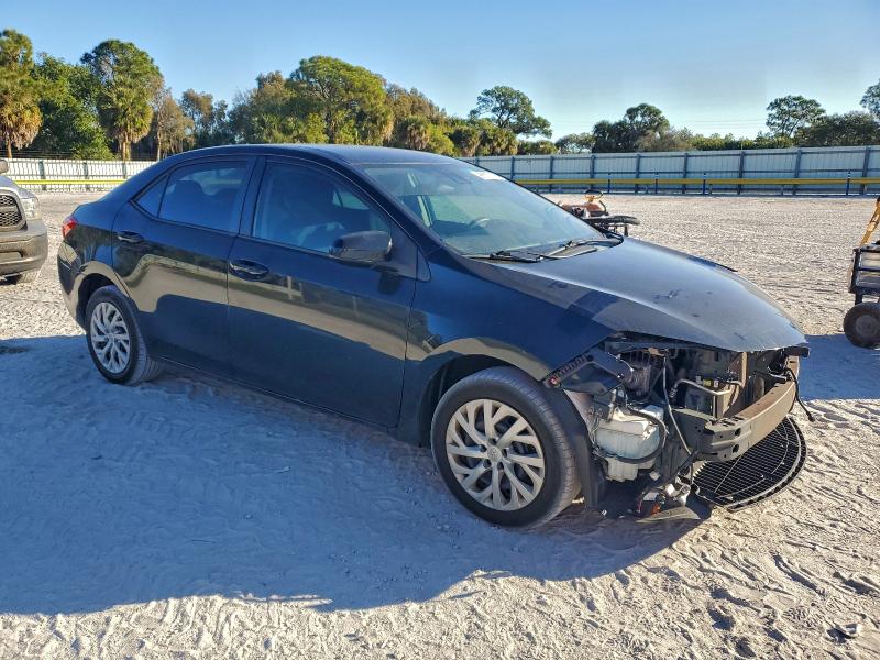 Фото 4 - TOYOTA COROLLA