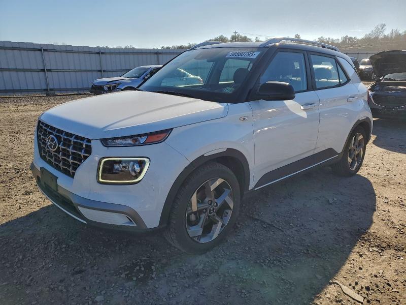 Фото 1 - HYUNDAI VENUE