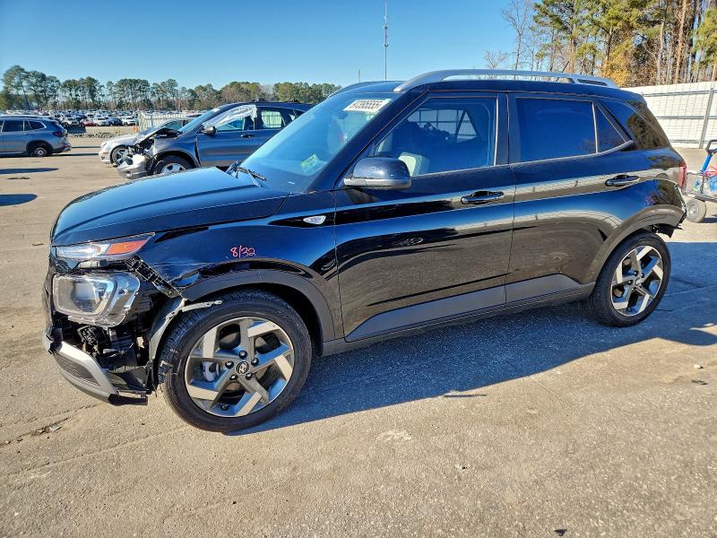 Фото 1 - HYUNDAI VENUE