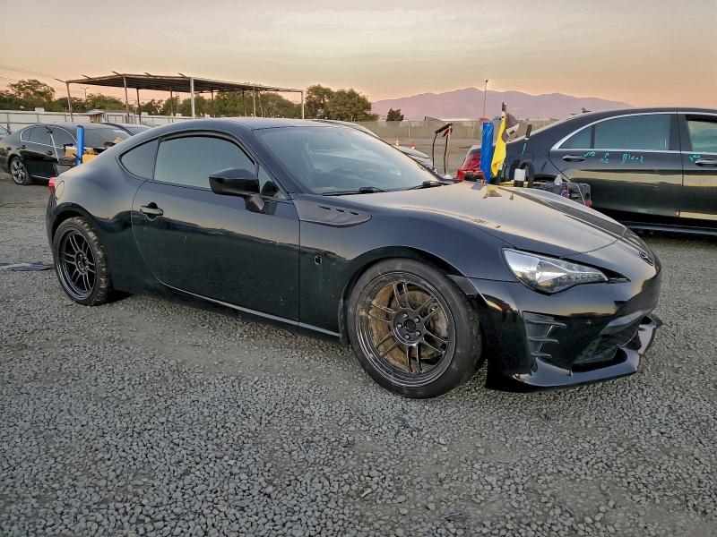 TOYOTA 86 2017 VIN JF1ZNAA15H9701636