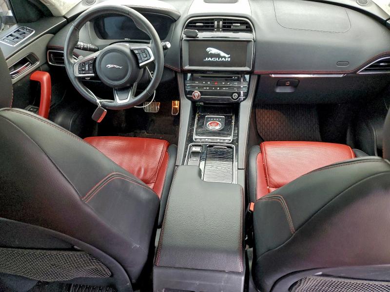 Фото 8 - JAGUAR F-PACE