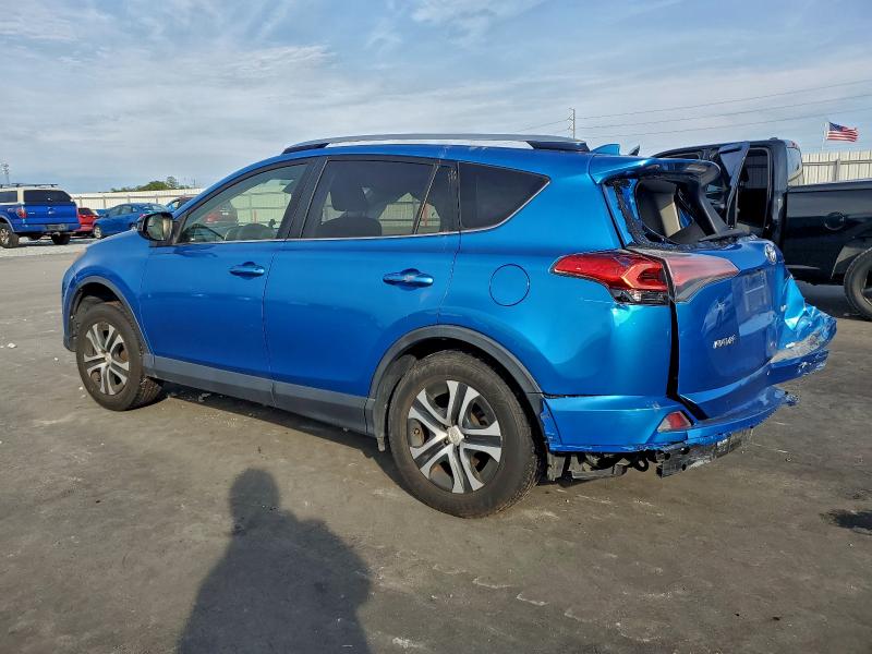 Фото 2 - TOYOTA RAV4