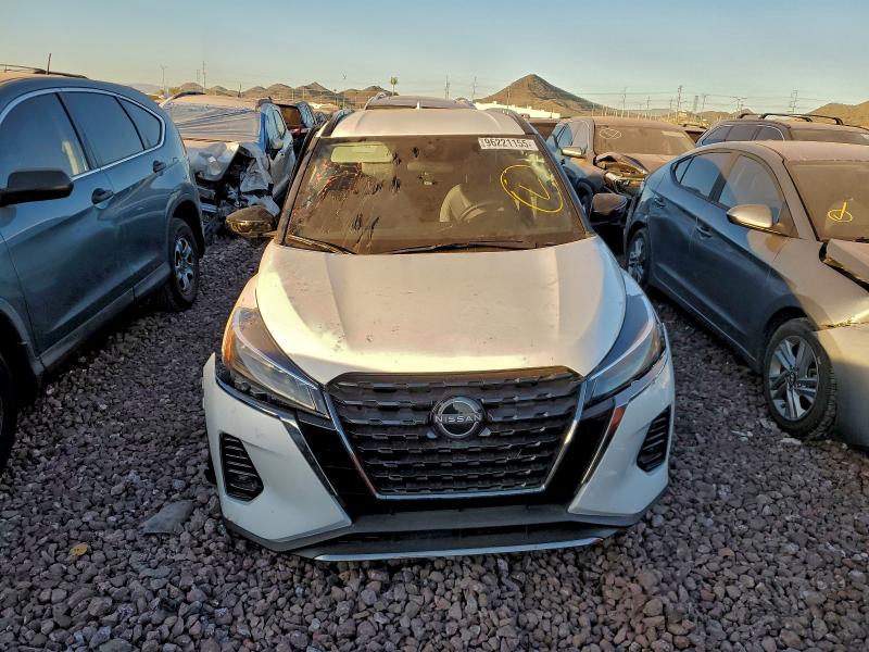 Фото 5 - NISSAN KICKS