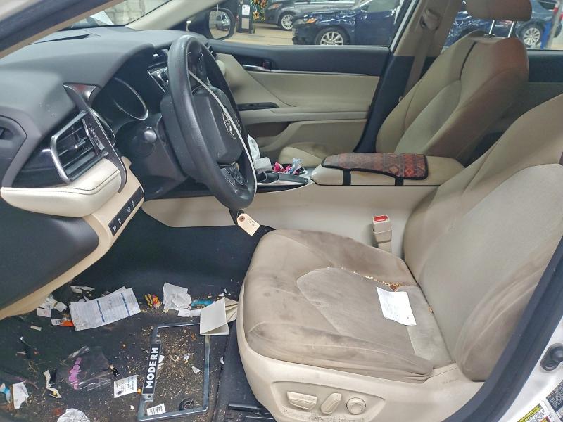 Фото 7 - TOYOTA CAMRY