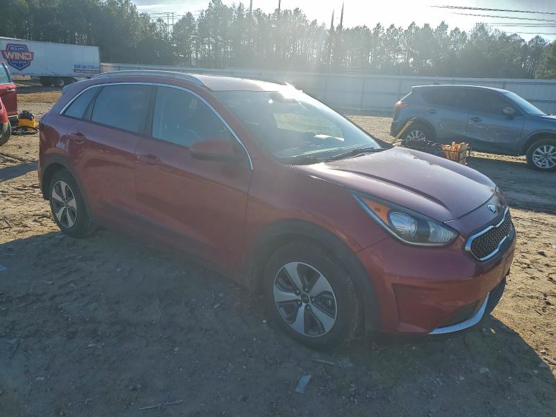 Фото 4 - KIA NIRO