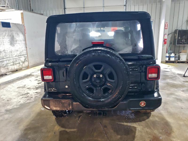 Фото 6 - JEEP WRANGLER