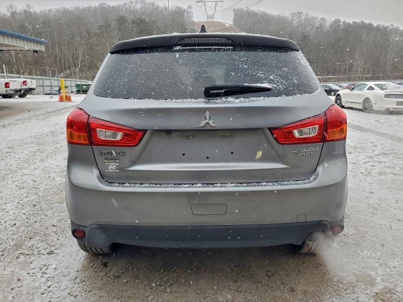 Фото 6 - MITSUBISHI OUTLANDER