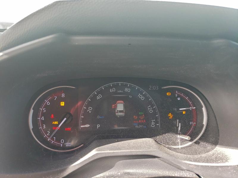 Фото 9 - TOYOTA RAV4