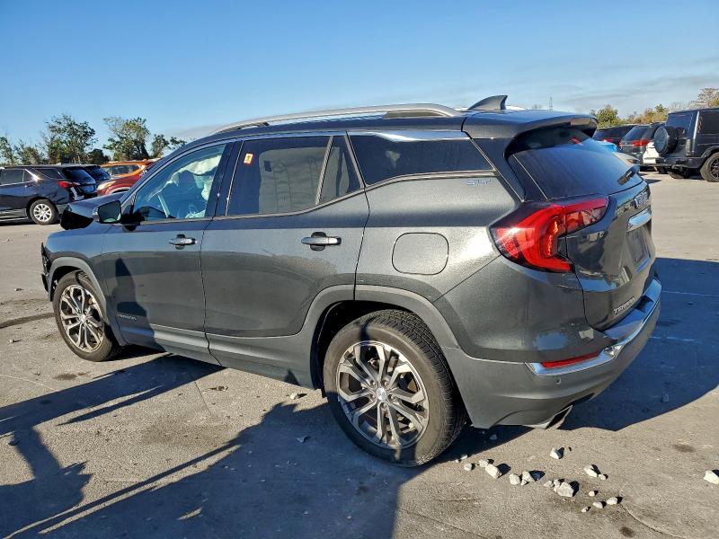 Фото 2 - GMC TERRAIN