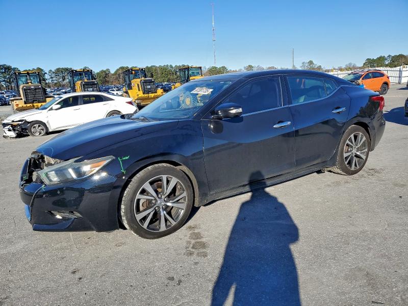 Фото 1 - NISSAN MAXIMA