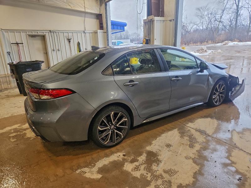 Фото 3 - TOYOTA COROLLA