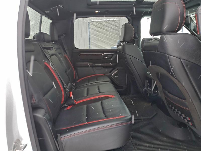 Фото 10 - RAM 1500