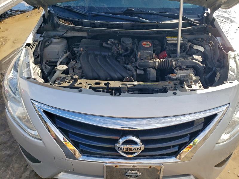 Фото 11 - NISSAN VERSA