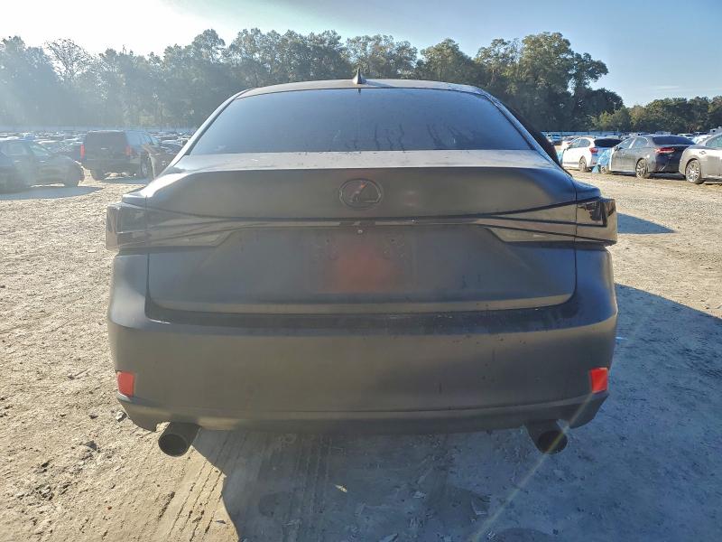 Фото 6 - LEXUS IS