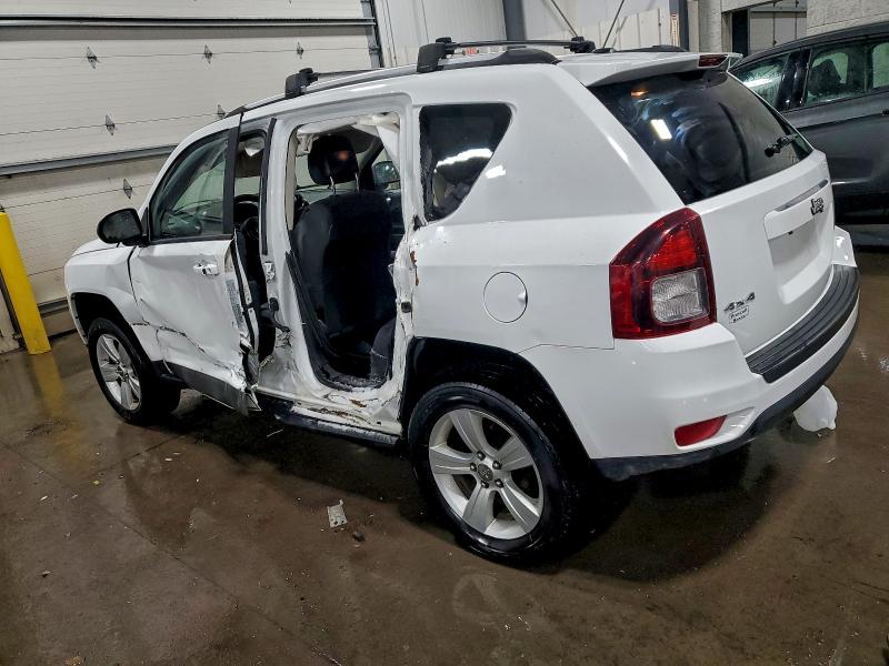 Фото 2 - JEEP COMPASS