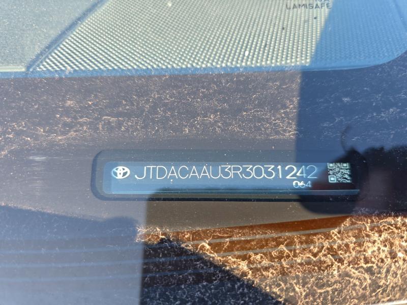 Фото 13 - TOYOTA PRIUS