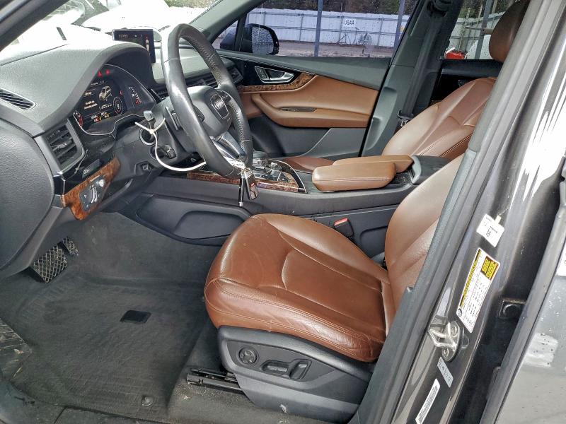 Фото 7 - AUDI Q7