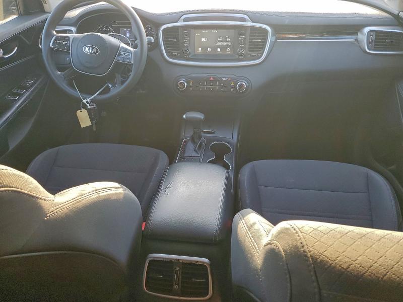 Фото 8 - KIA SORENTO