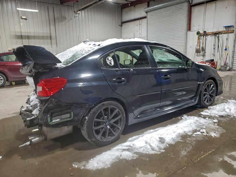 Фото 3 - SUBARU WRX