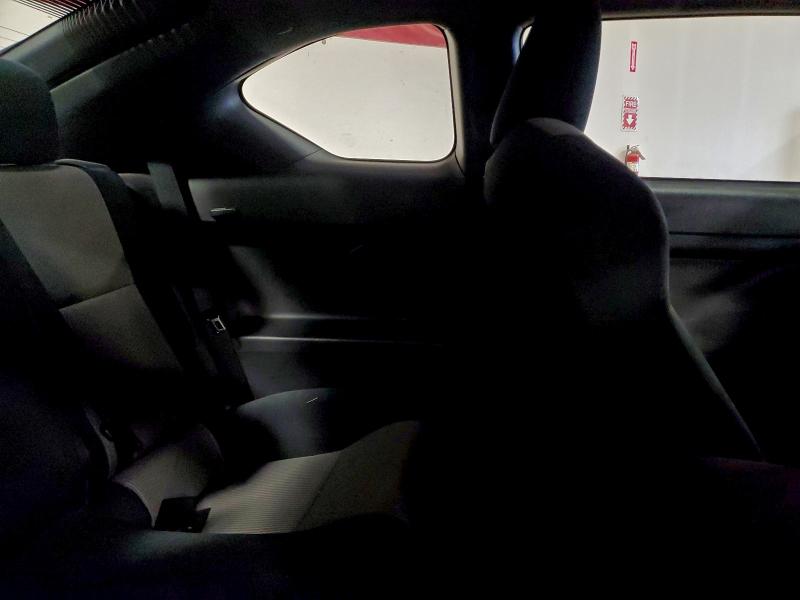 Фото 10 - TOYOTA SCION