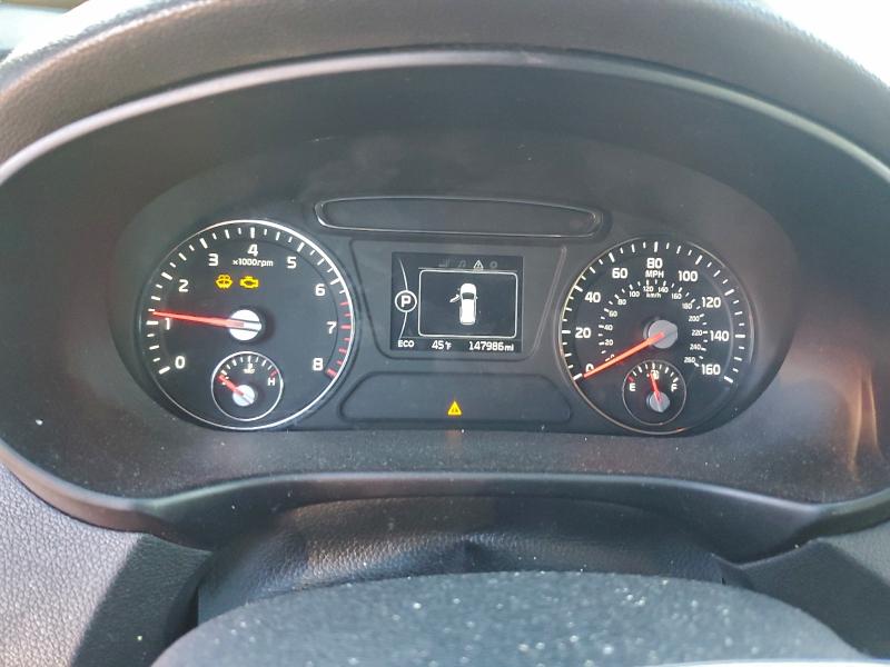 Фото 9 - KIA SORENTO