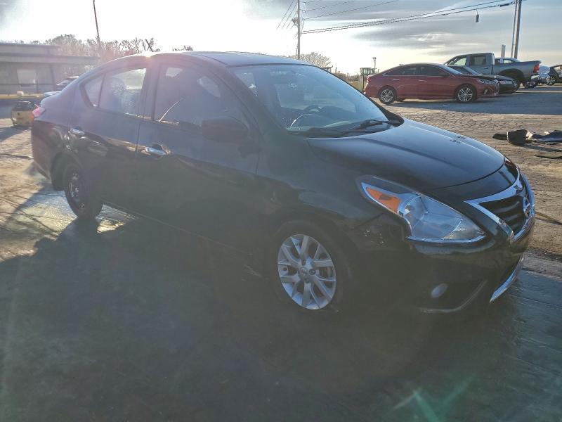 Фото 4 - NISSAN VERSA