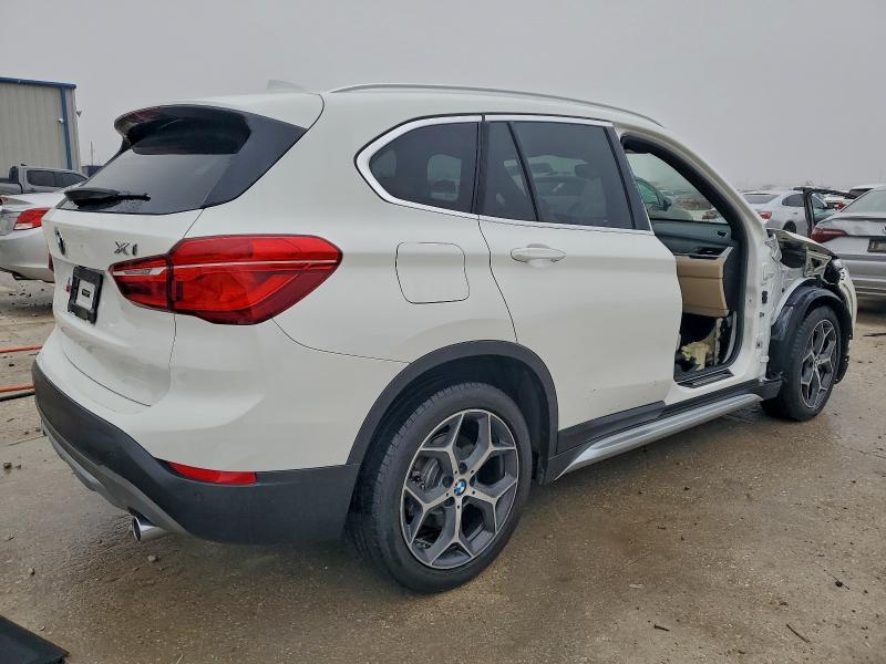 Фото 3 - BMW X1
